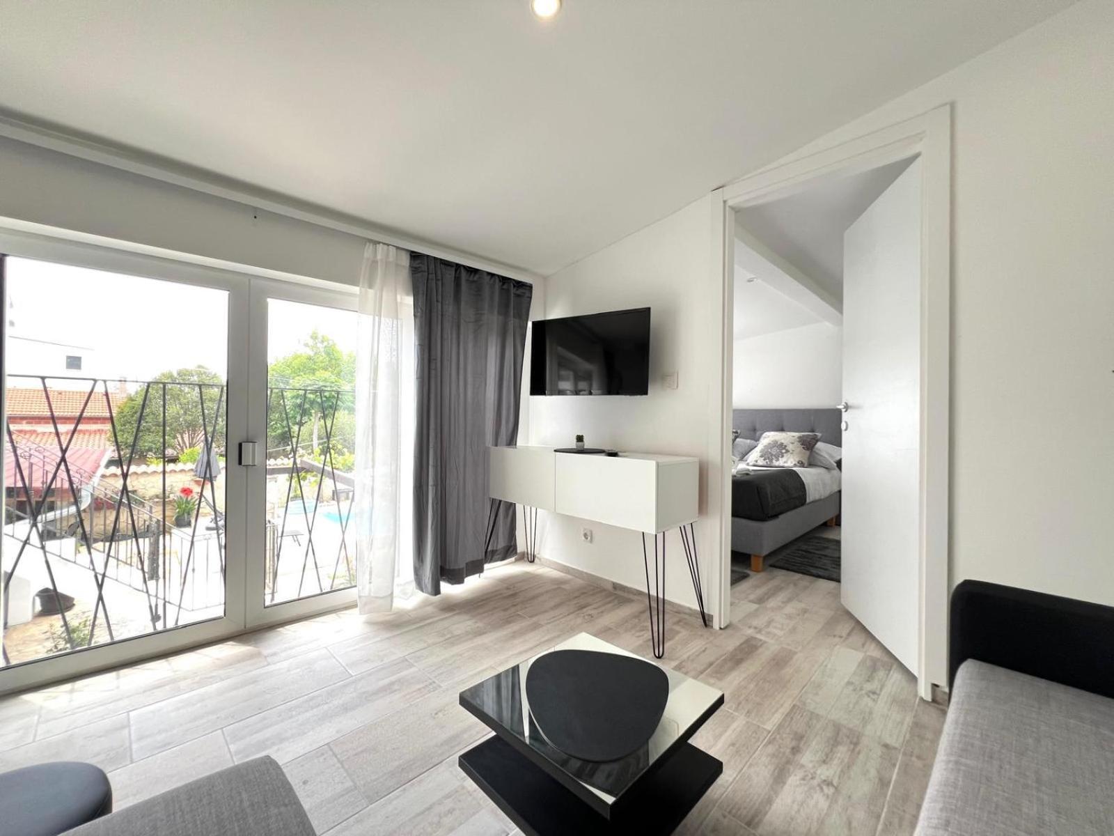 Azzurro Mare Apartment Pula Exterior foto