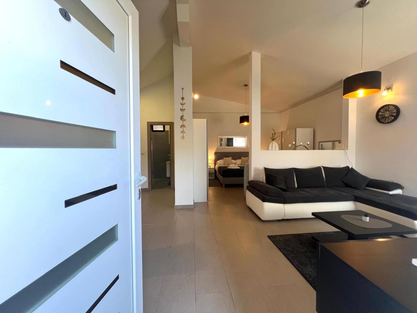 Azzurro Mare Apartment Pula Exterior foto